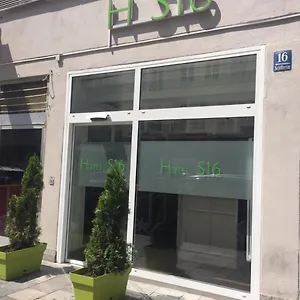 S16 Szálloda